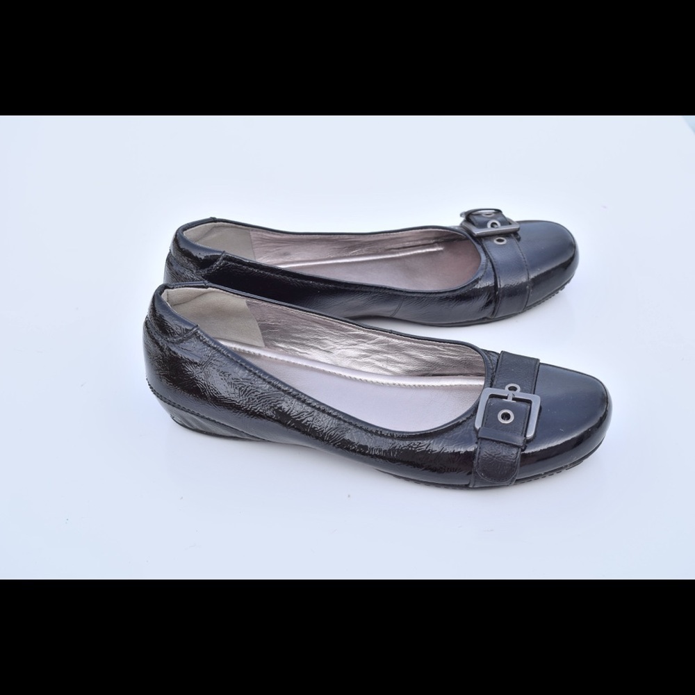 Ecco flats
